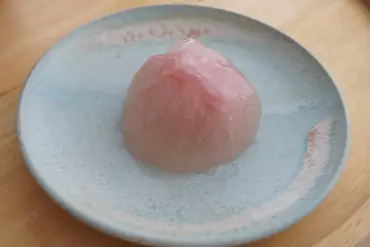 Mizubotan: The Summer Wagashi That Looks Like a Drop of Water